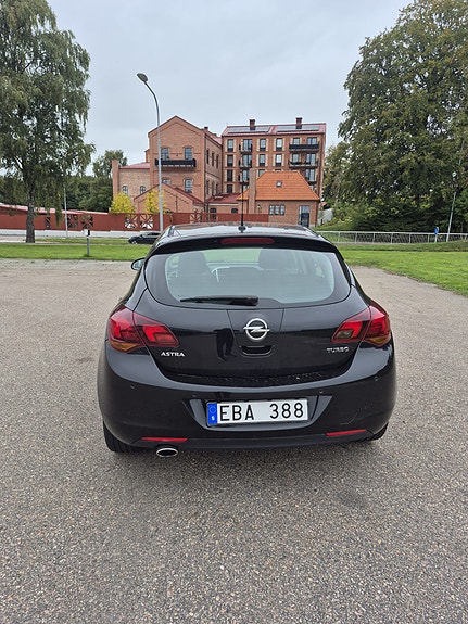Opel Astra 4 of 4