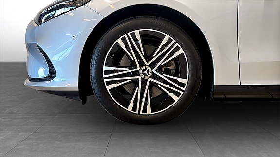 Mercedes-Benz CLA200 12 of 13