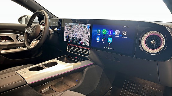 Mercedes-Benz CLA200 9 of 13