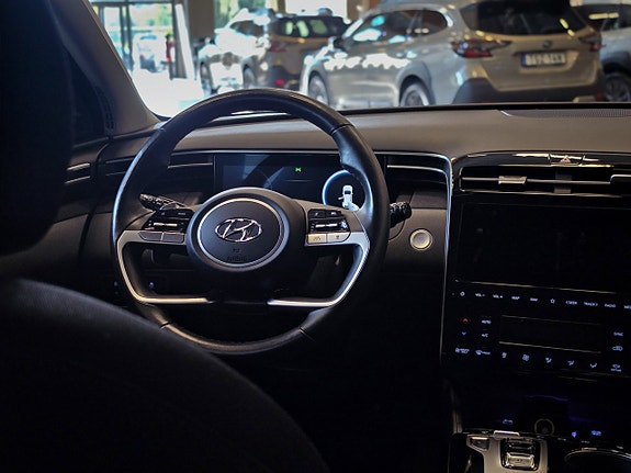 Hyundai Tucson 8 of 14