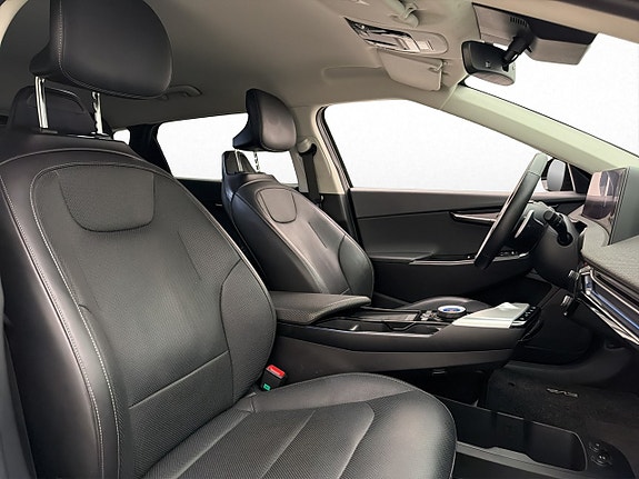 Kia EV6 10 of 30
