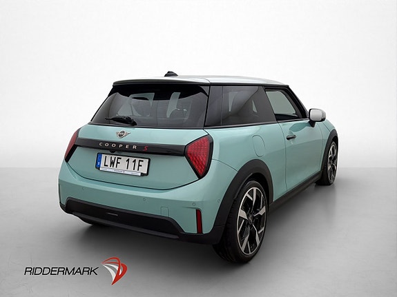 MINI Cooper S 8 of 30