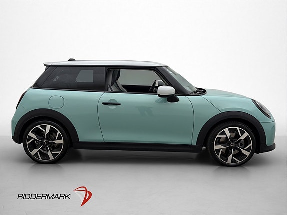 MINI Cooper S 9 of 30