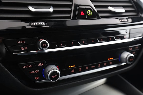 BMW 520d 25 of 30