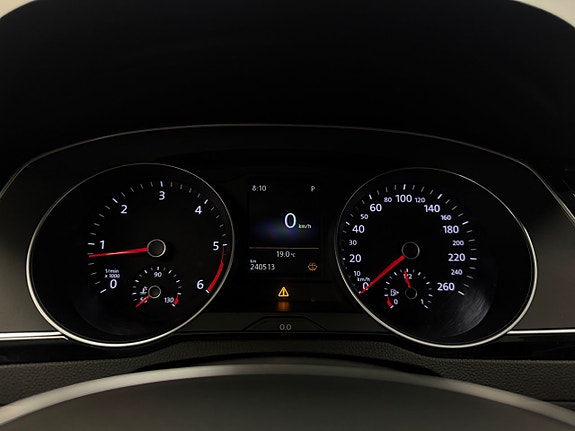 Volkswagen Passat 11 of 17