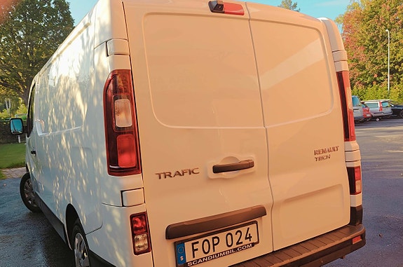 Renault Trafic 15 of 17