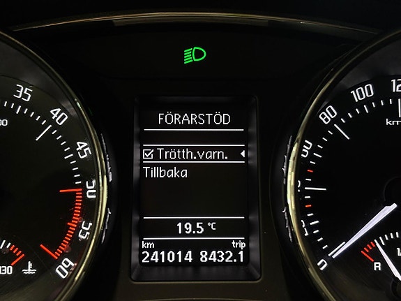 Skoda Superb 25 of 28