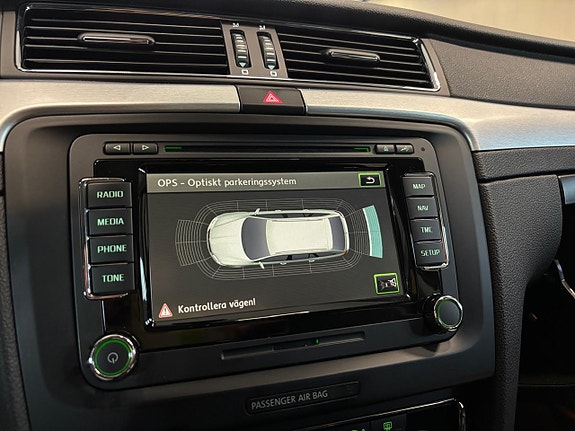 Skoda Superb 22 of 28