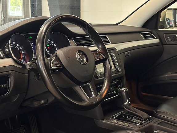 Skoda Superb 8 of 28