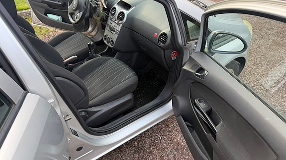 Opel Corsa 6 of 9