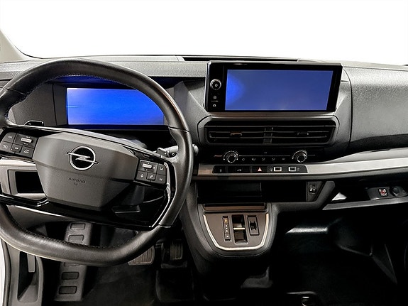 Opel Vivaro 8 of 15