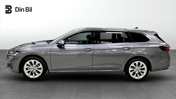 Skoda Superb 2 of 11