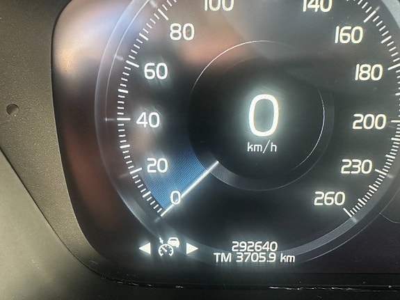 Volvo XC90 26 of 26