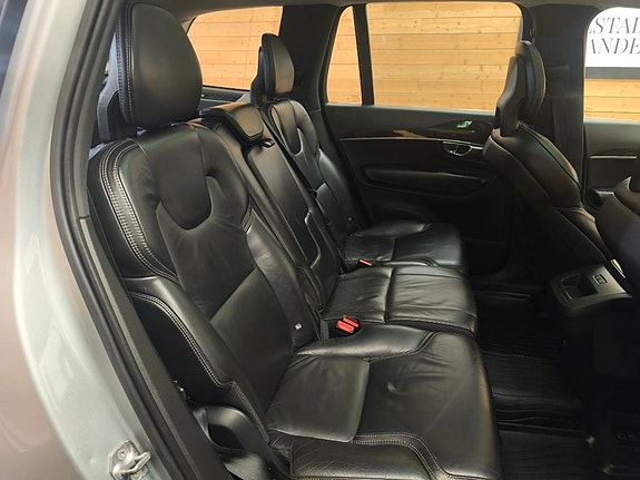 Volvo XC90 20 of 26
