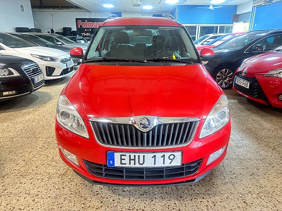Skoda Roomster 2 of 11