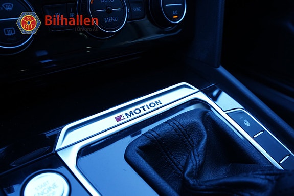 Volkswagen Passat 12 of 12