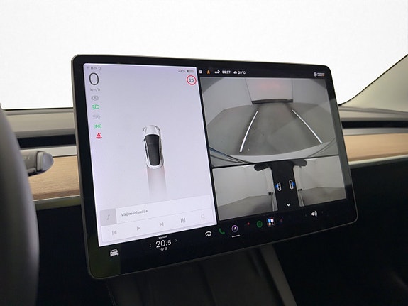 Tesla Model 3 26 of 30