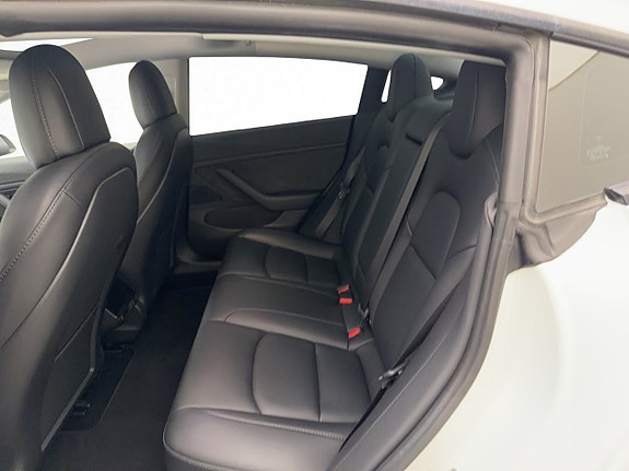 Tesla Model 3 12 of 30