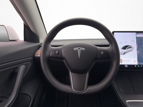 Tesla Model 3 14 of 30