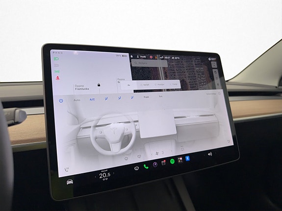 Tesla Model 3 19 of 30