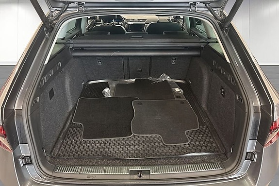 Skoda Superb 6 of 28
