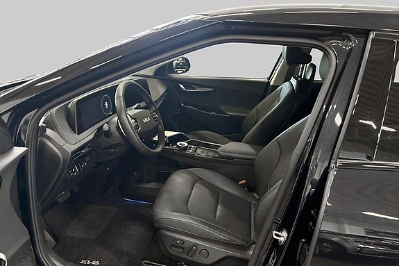 Kia EV6 8 of 22