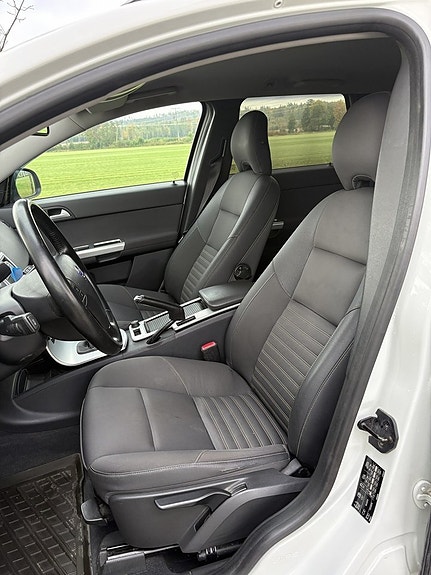 Volvo V50 7 of 25