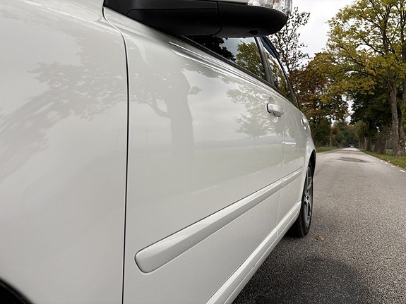 Volvo V50 18 of 25