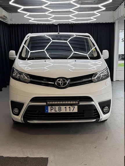 Toyota Proace Verso 11 of 14