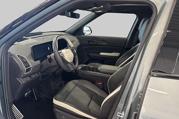 Kia EV5 8 of 24