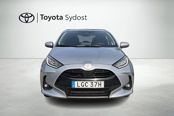 Toyota Yaris 6 of 16