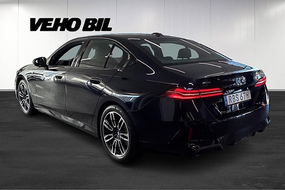 BMW 520d 4 of 28