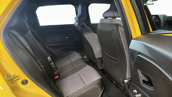 Renault 5 E-Tech 5 of 11