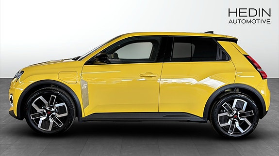 Renault 5 E-Tech 6 of 11