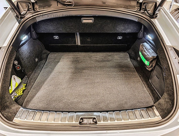 Polestar 4 10 of 25