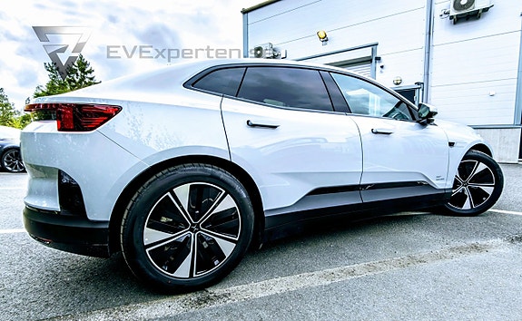 Polestar 4 7 of 25