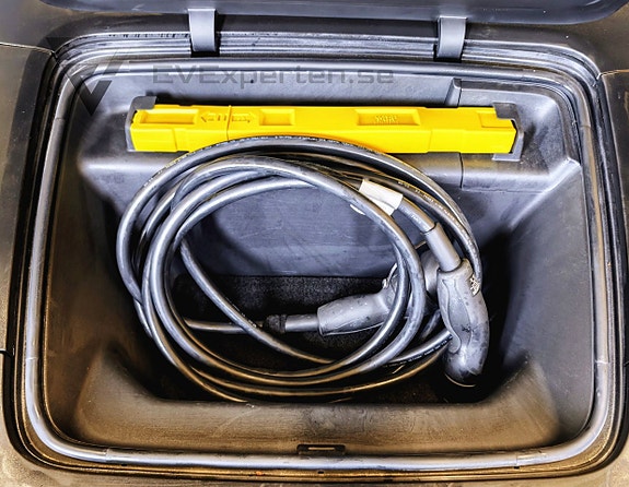 Polestar 4 12 of 25