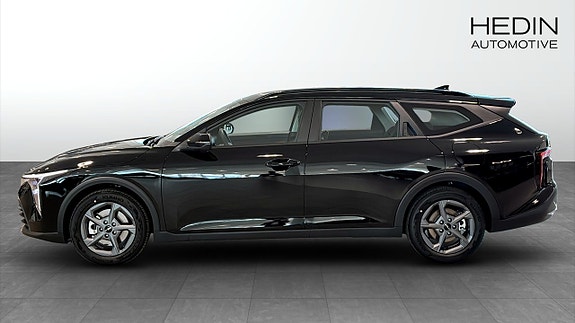 Kia K4 4 of 14