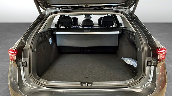 Skoda Superb 9 of 9