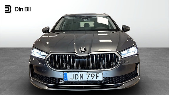 Skoda Superb 3 of 9