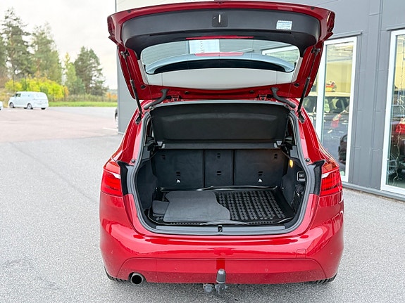 BMW 218i 30 of 30