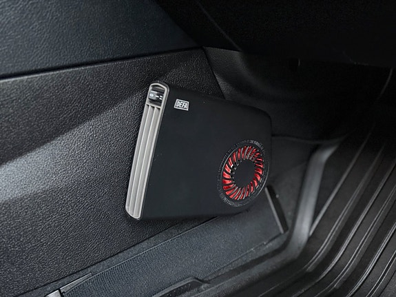 BMW 218i 28 of 30