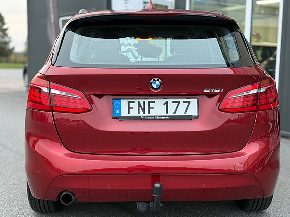 BMW 218i 29 of 30
