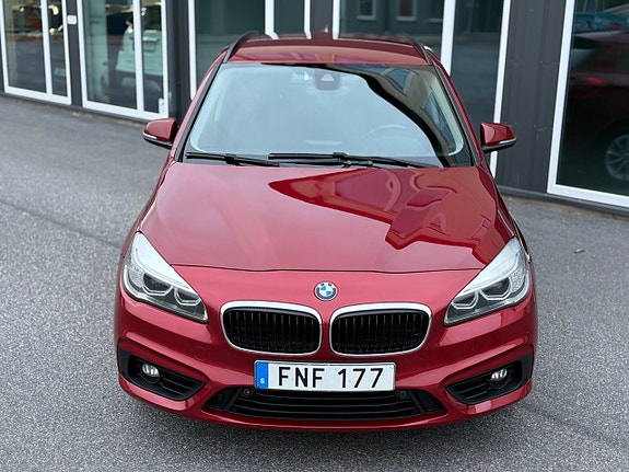 BMW 218i 15 of 30