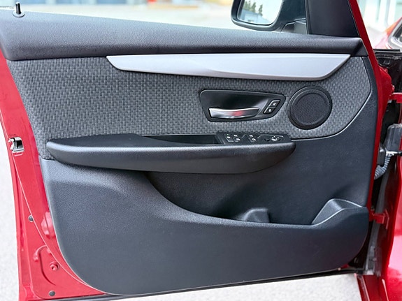 BMW 218i 26 of 30