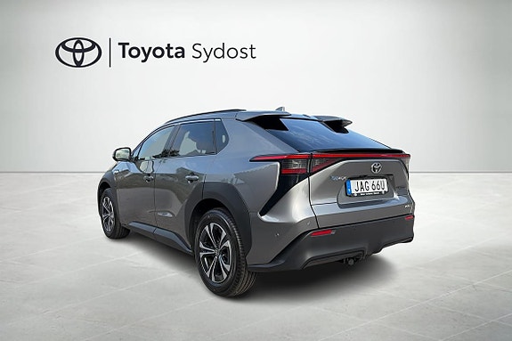 Toyota bZ4X 18 of 21