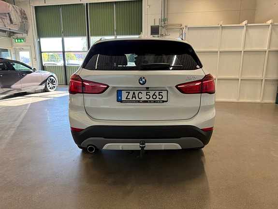 BMW X1 2 of 21