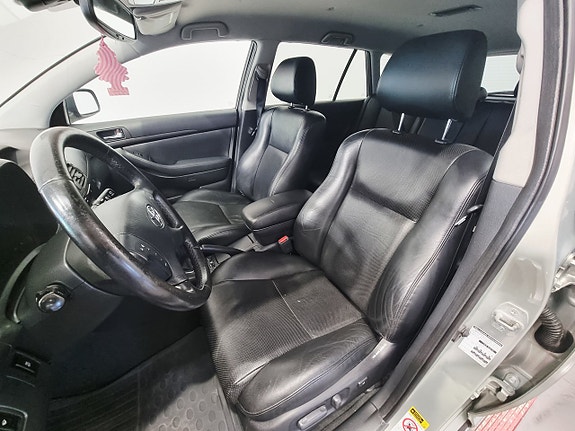 Toyota Avensis 6 of 25