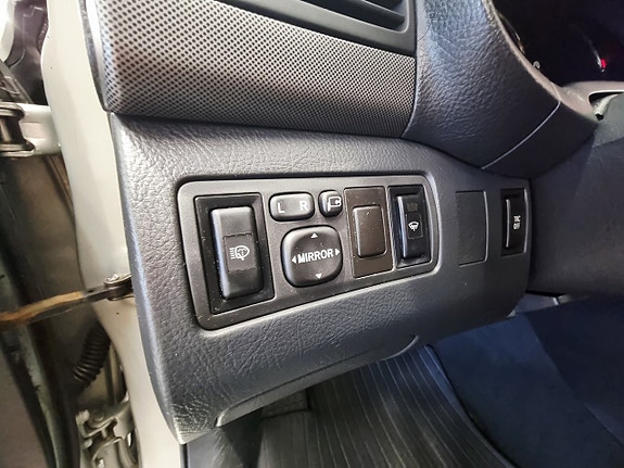 Toyota Avensis 15 of 25