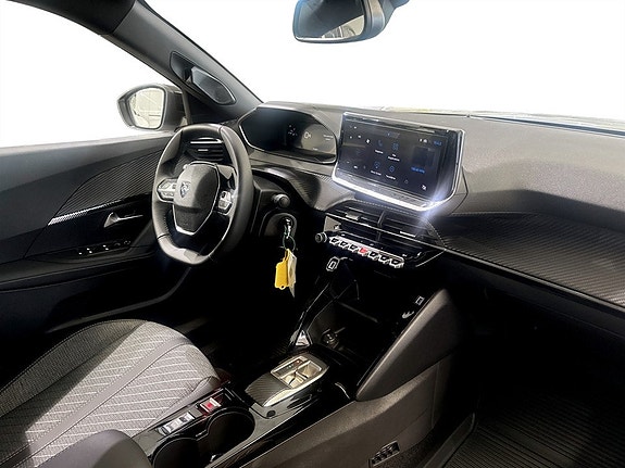 Peugeot 2008 11 of 14